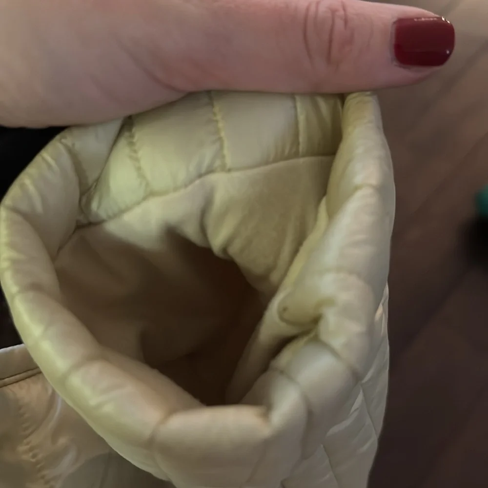 Patagonia Quilted Puffer Coat - Picture 8 of 8